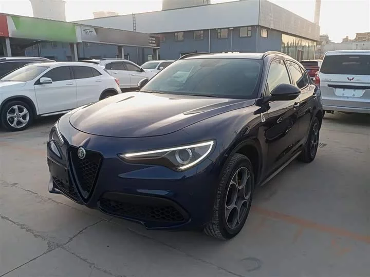 alfa romeo Stelvio