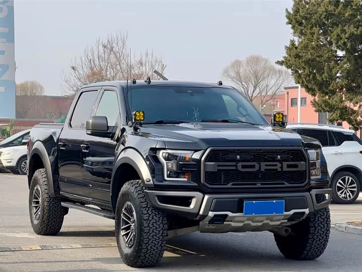 Ford F-150 Raptor