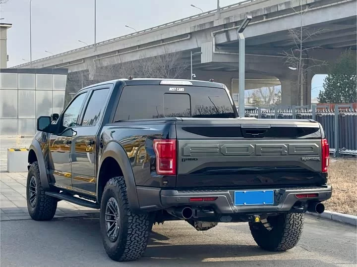 Ford F-150 Raptor