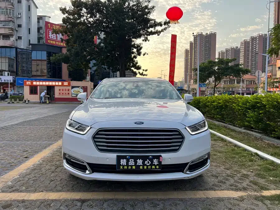 Ford Taurus