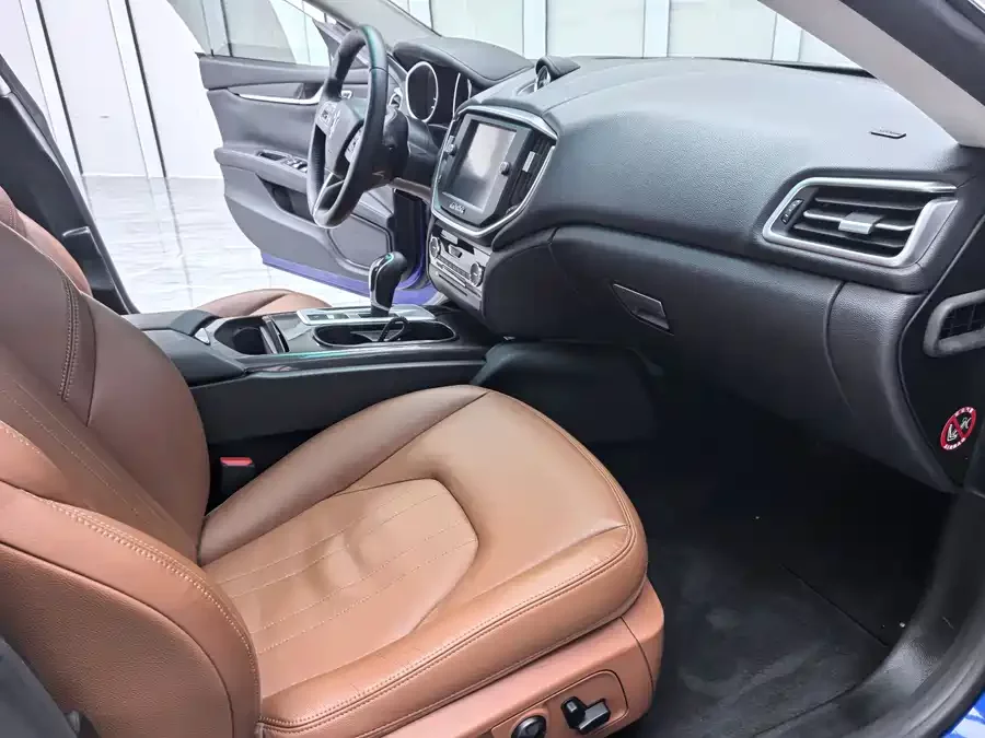 Maserati Ghibli