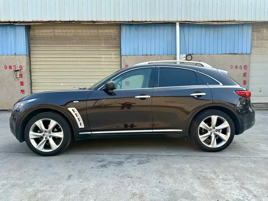 Infiniti FX