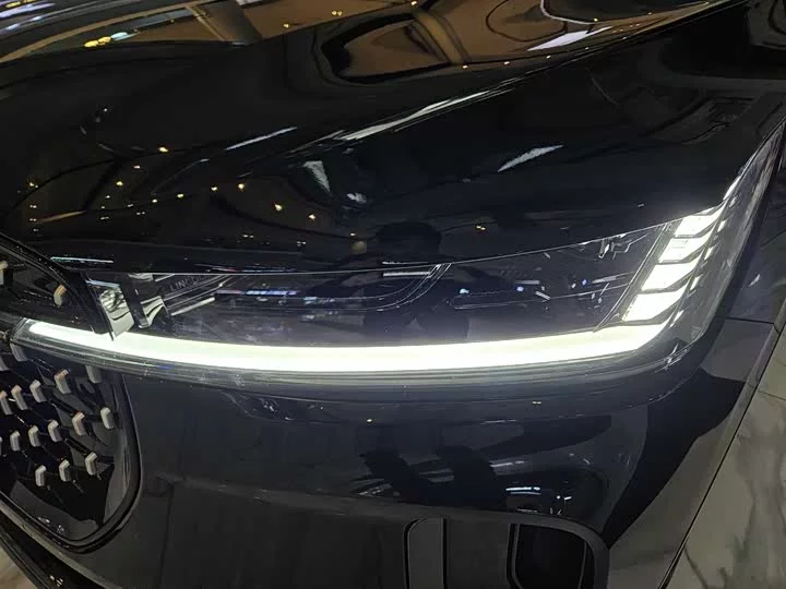 Lincoln navigator