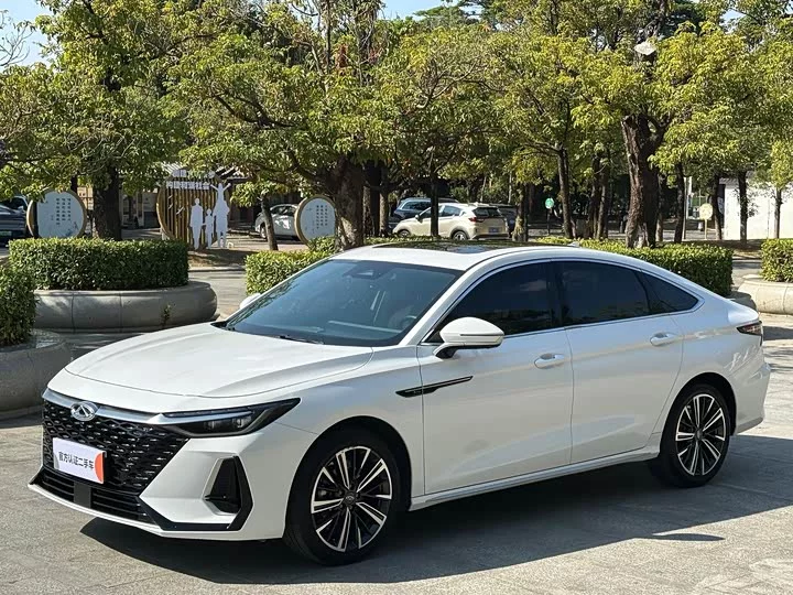 Chery Arrizo 8