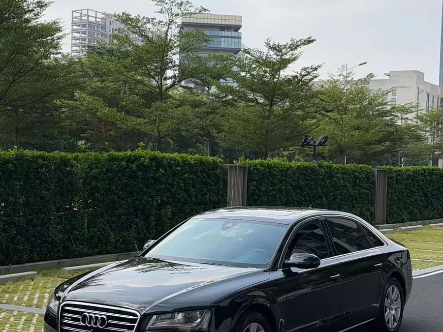 Audi A8