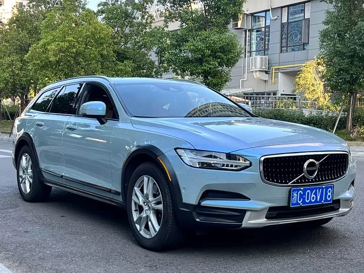 Volvo V90