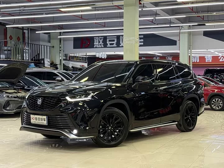 Toyota Crown Kluger
