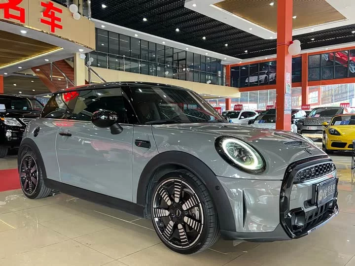 MINI 