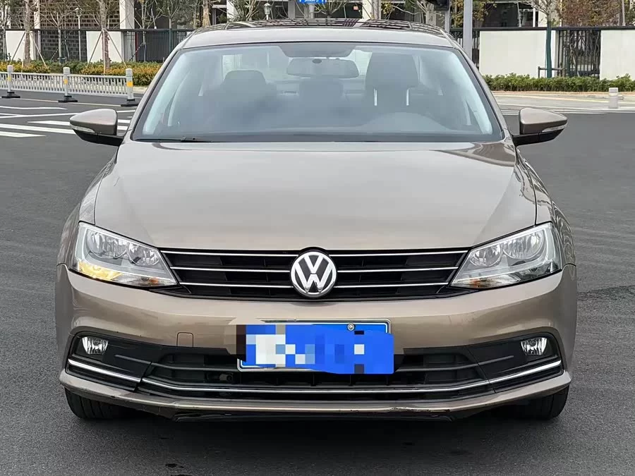 Volkswagen Sagitar