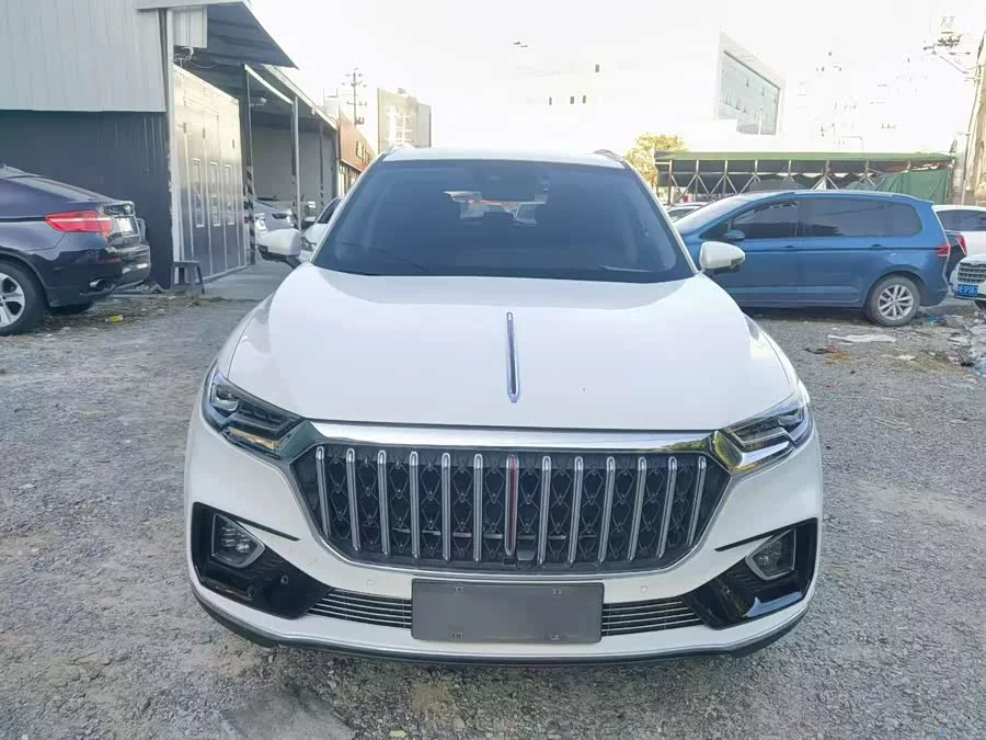 Hongqi HS5
