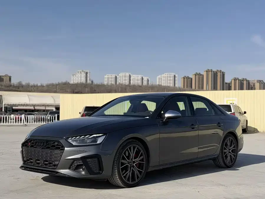 Audi S4