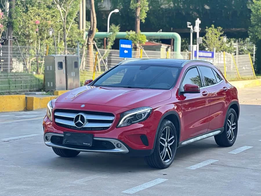 Mercedes Benz GLA