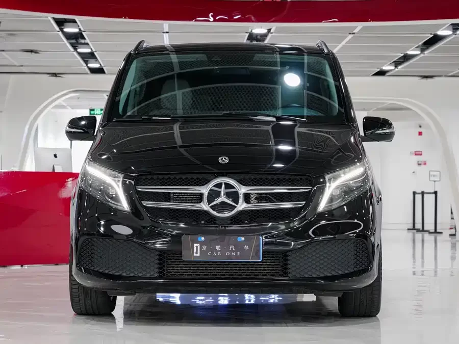 Mercedes Benz Class V