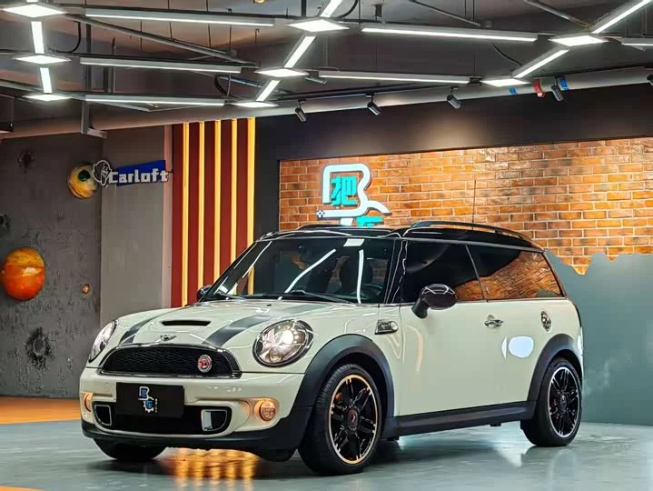 MINI CLUBMAN
