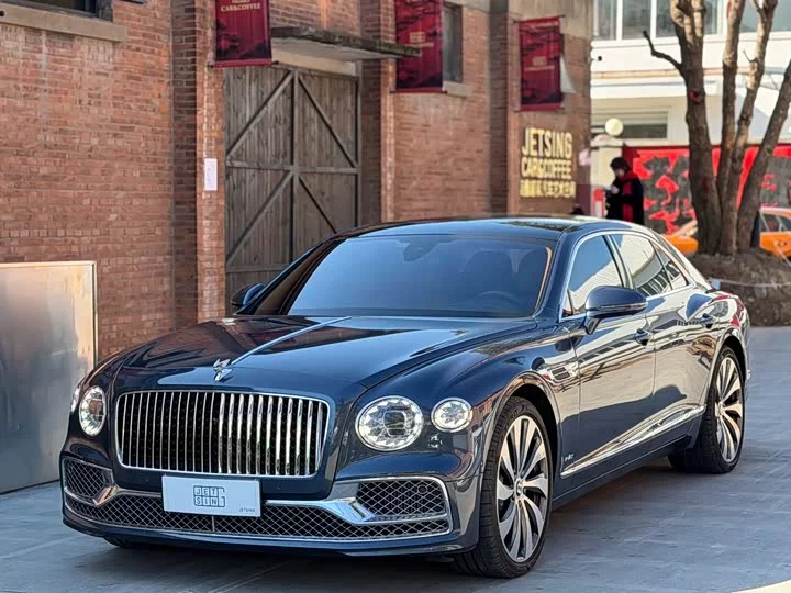 Bentley galloping