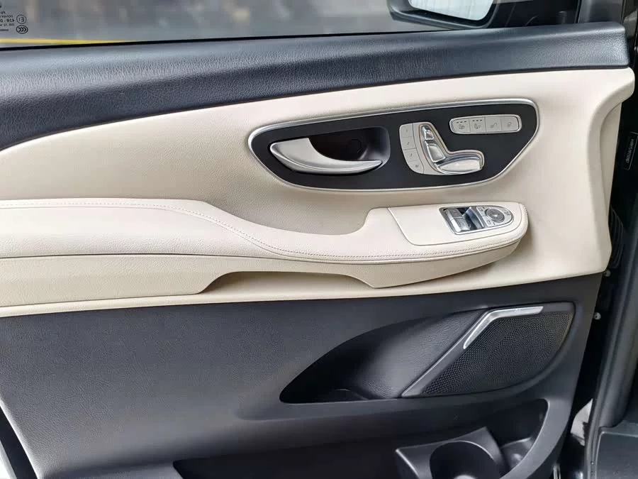 Mercedes Benz Class V