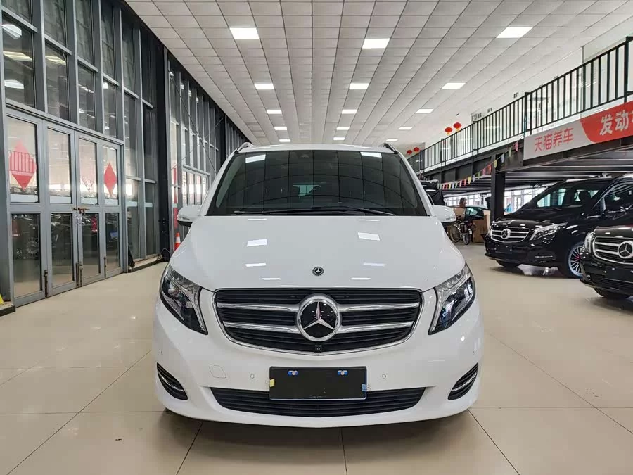 Mercedes Benz Class V