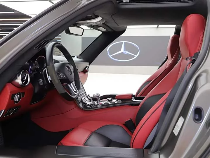 Mercedes-Benz SLS-Class AMG
