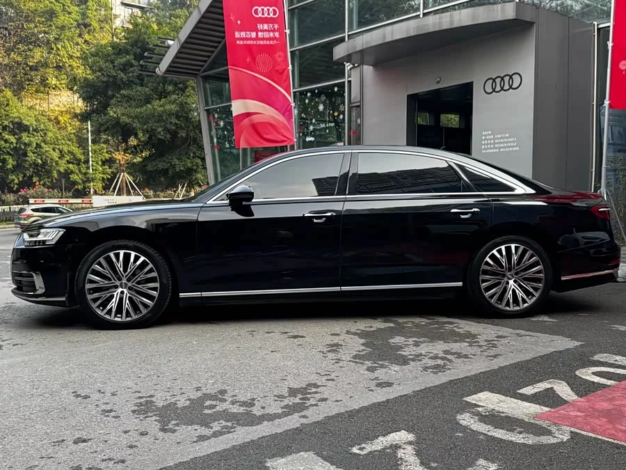 Audi A8