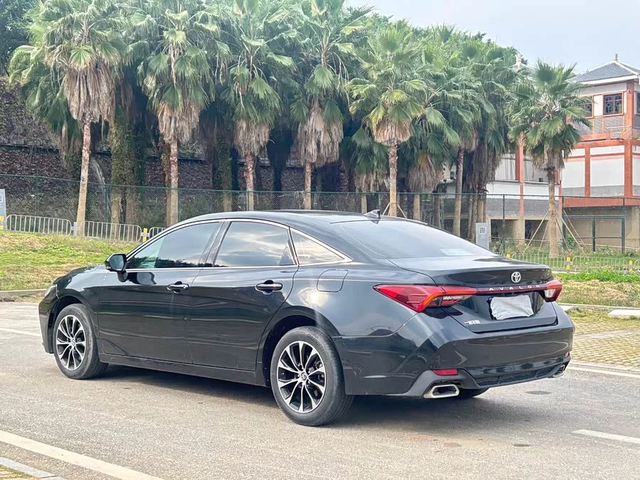 Toyota Avalon
