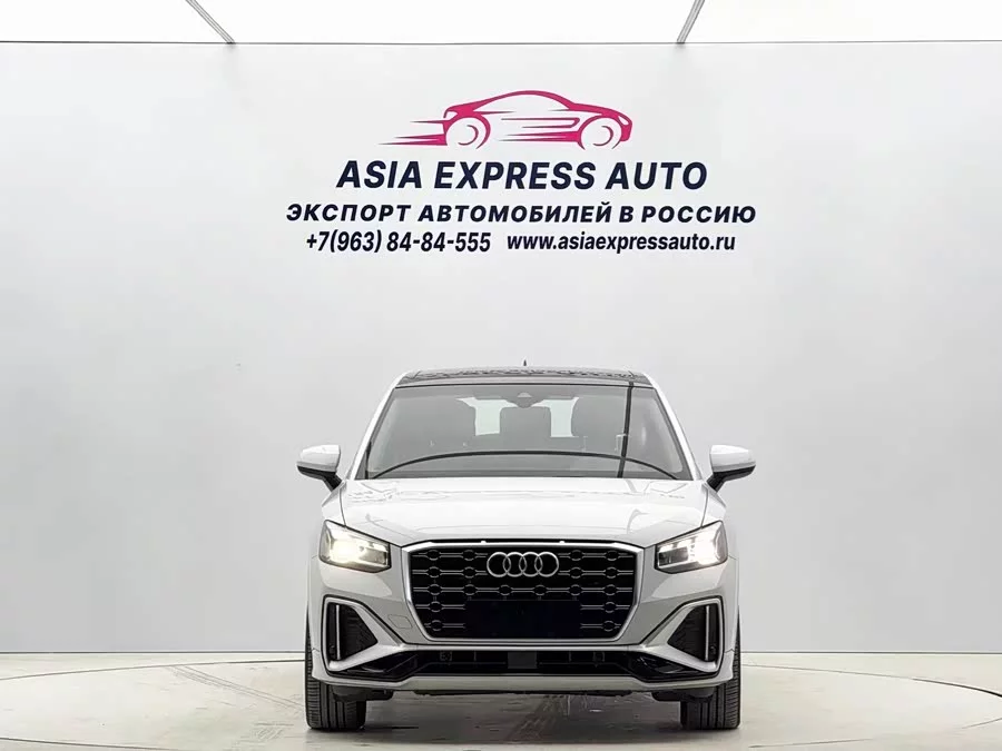 Audi Q2L