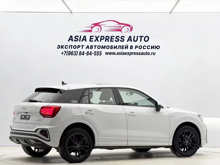 Audi Q2L