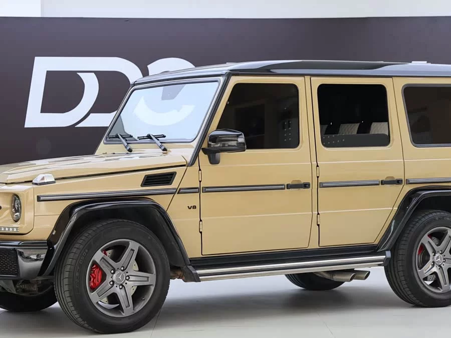 Mercedes Benz G-rated