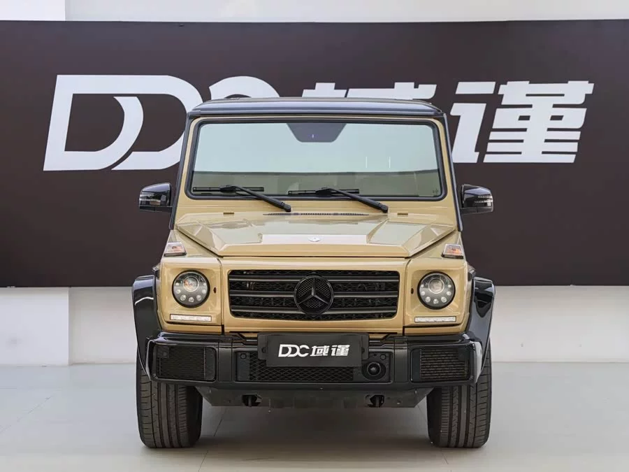 Mercedes Benz G-rated