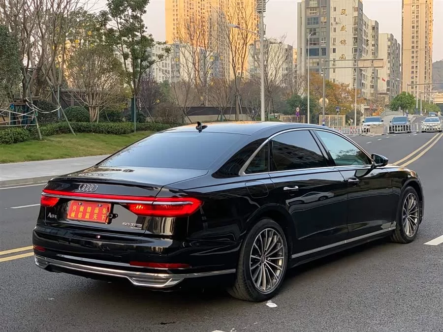 Audi A8