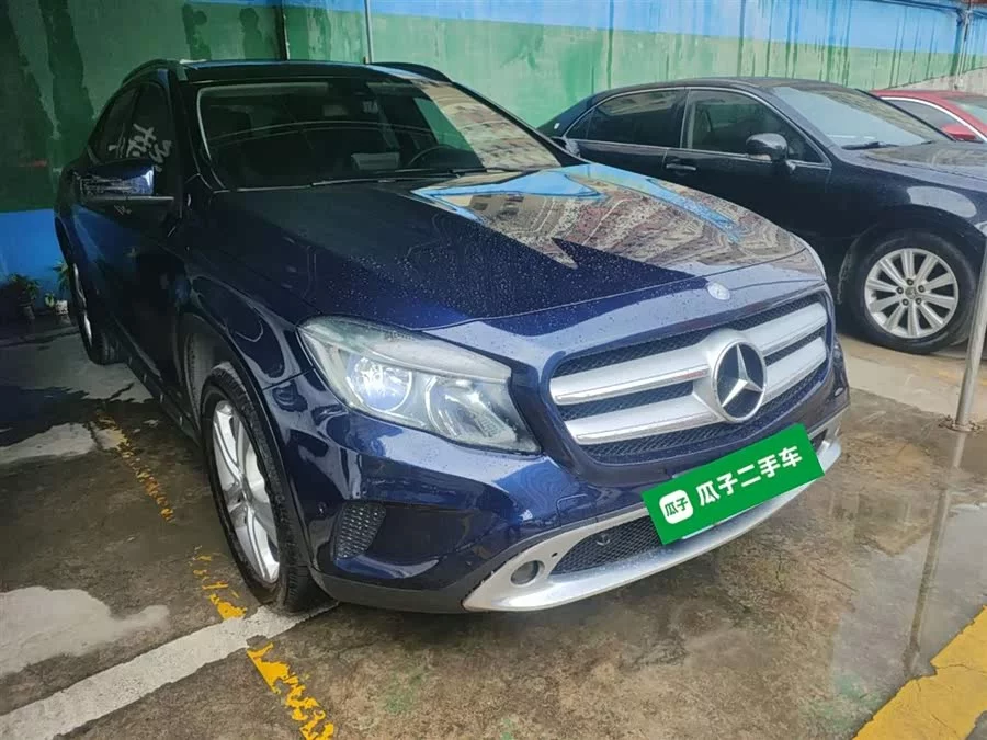 Mercedes Benz GLA