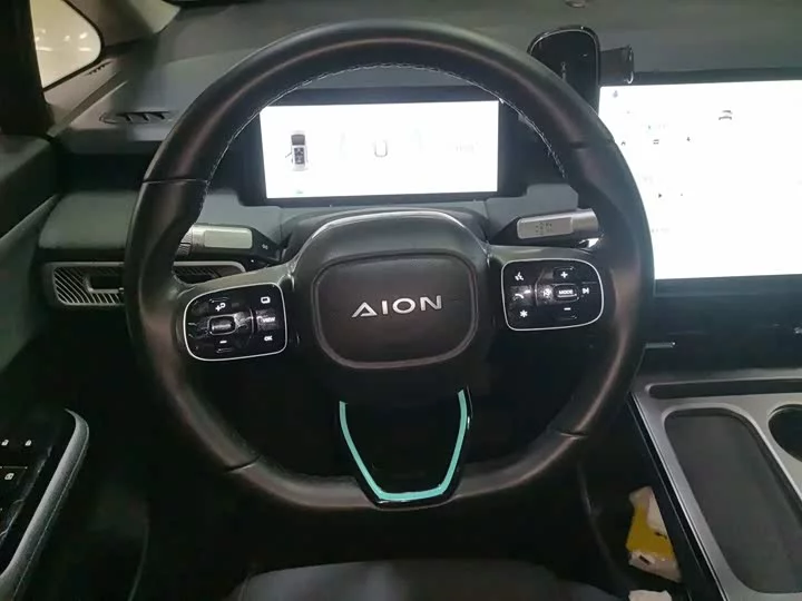 AION Y