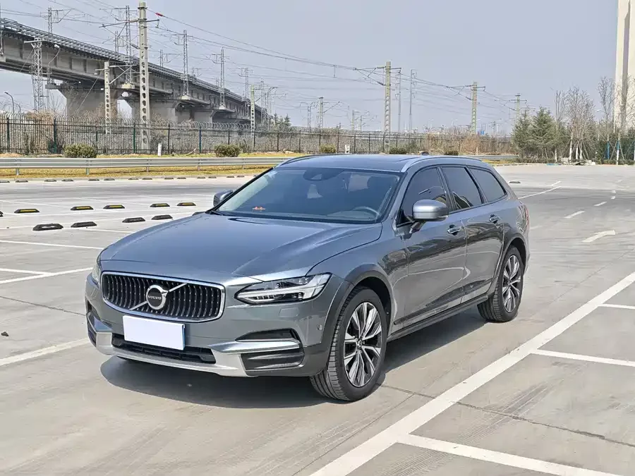 Volvo V90
