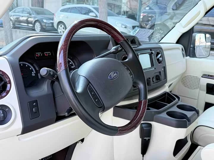 Ford E350