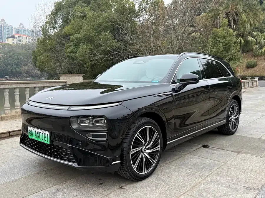 Xpeng G9