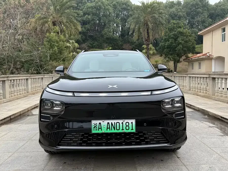 Xpeng G9