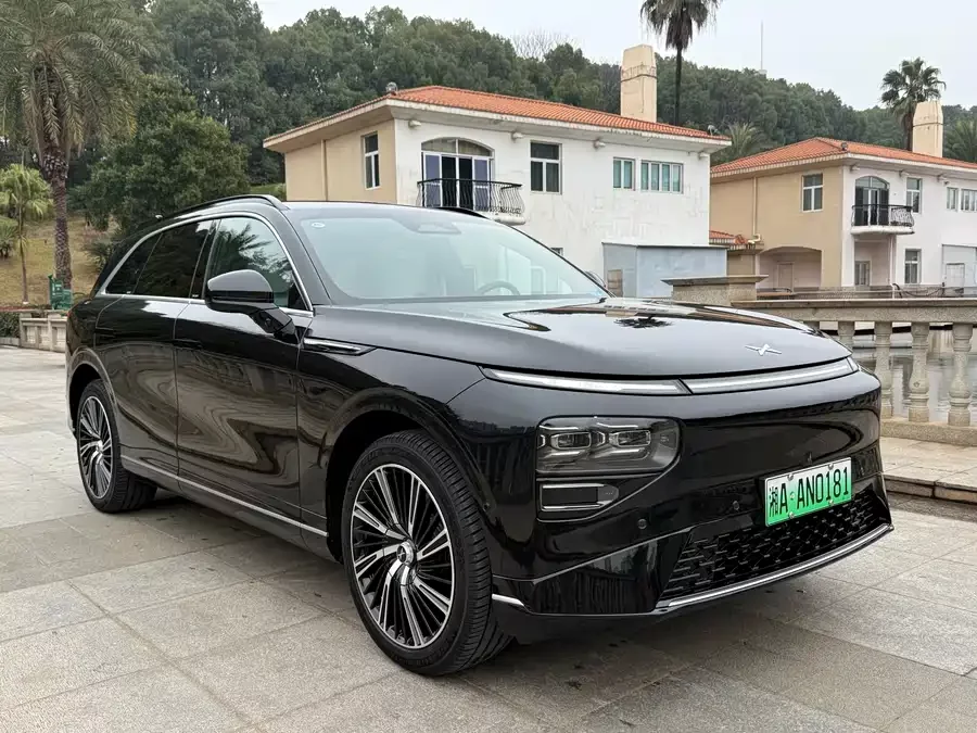 Xpeng G9