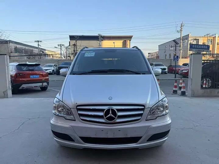 Mercedes-Benz Viano