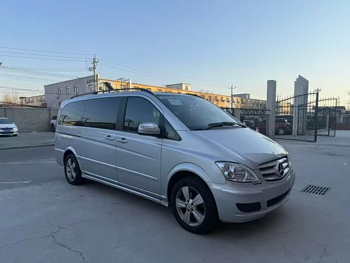 Mercedes-Benz Viano