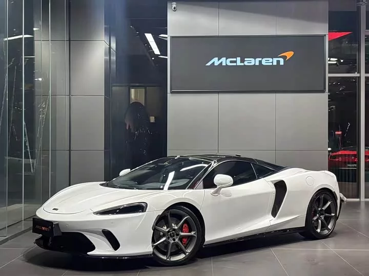 McLaren GT