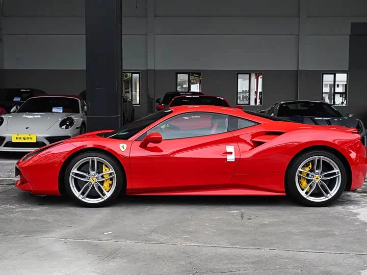 ferrari 488