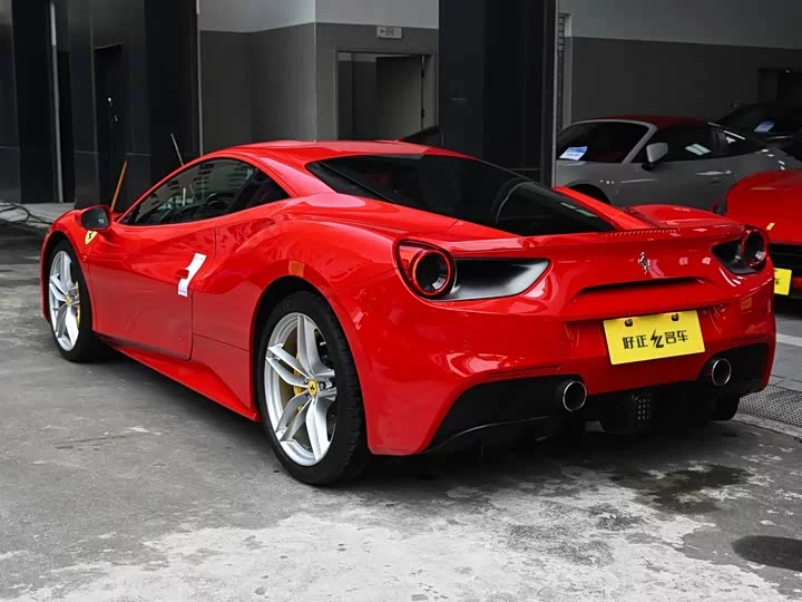 ferrari 488