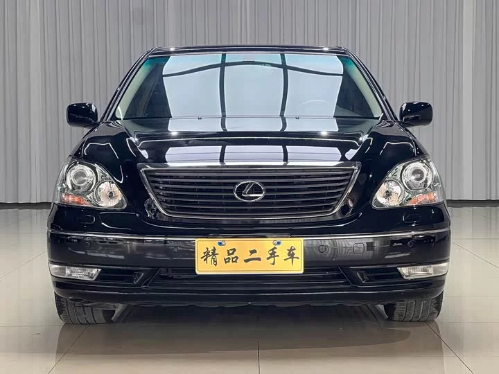 Lexus LS