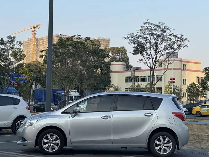 Toyota Verso / EZ