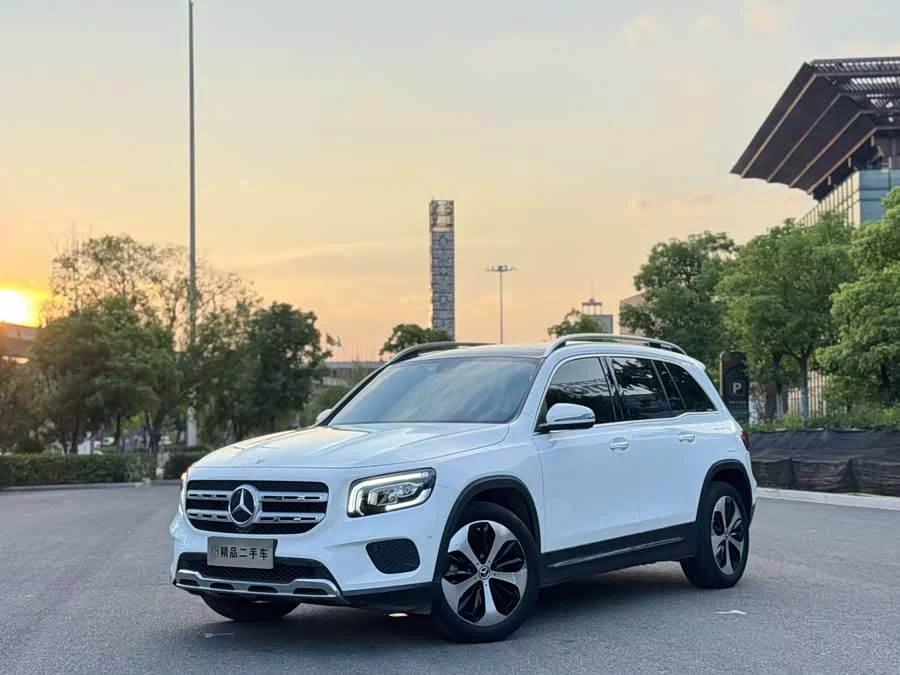 Mercedes Benz GLB