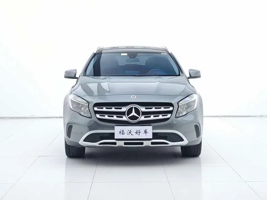 Mercedes Benz GLA