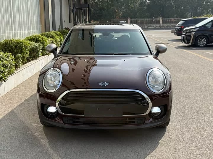 MINI CLUBMAN