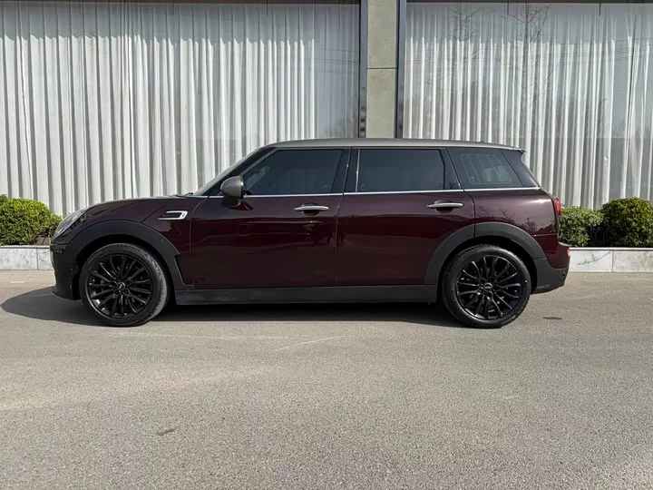 MINI CLUBMAN
