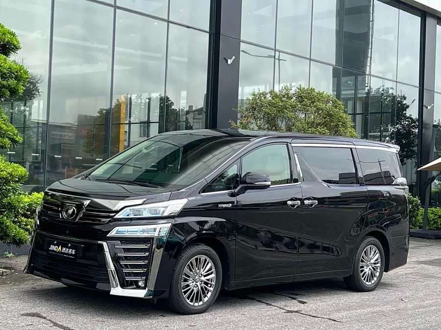 Toyota Crown Vellfire