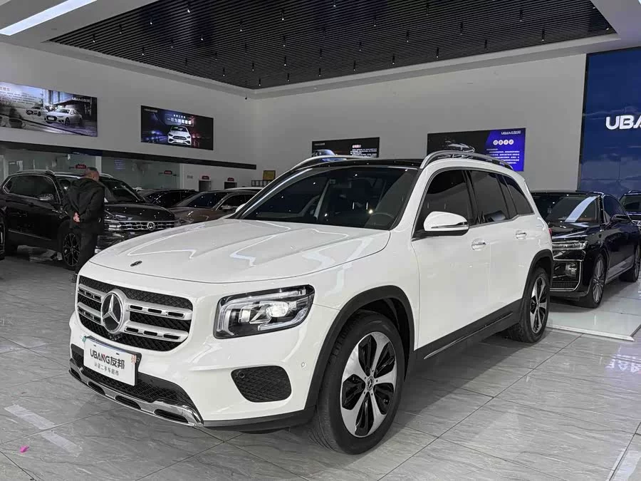 Mercedes Benz GLB