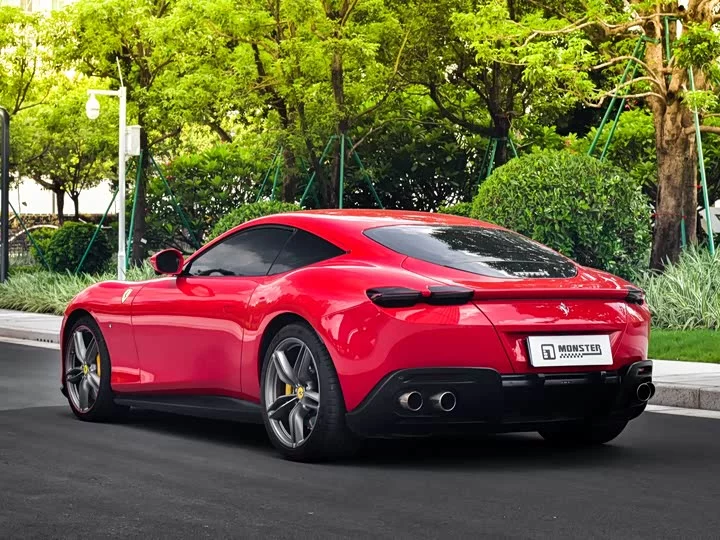 ferrari Roma